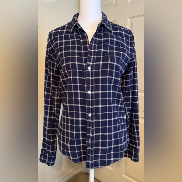 Frank & Eileen Tops - Frank & Eileen Navy and White Checkered Shirt in Style “Barry” Size Small